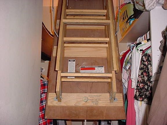 pull down stairs to attic