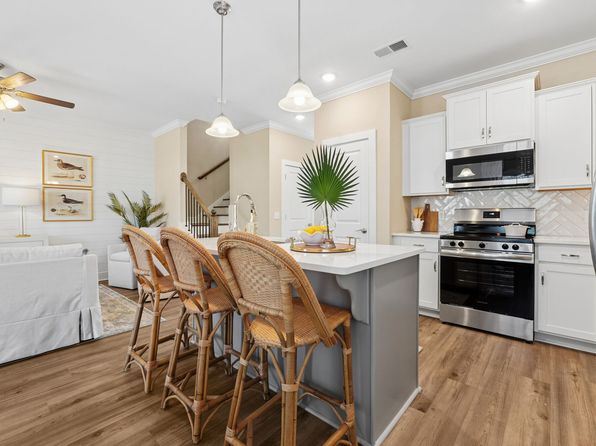 65 Blue Point Blvd #26