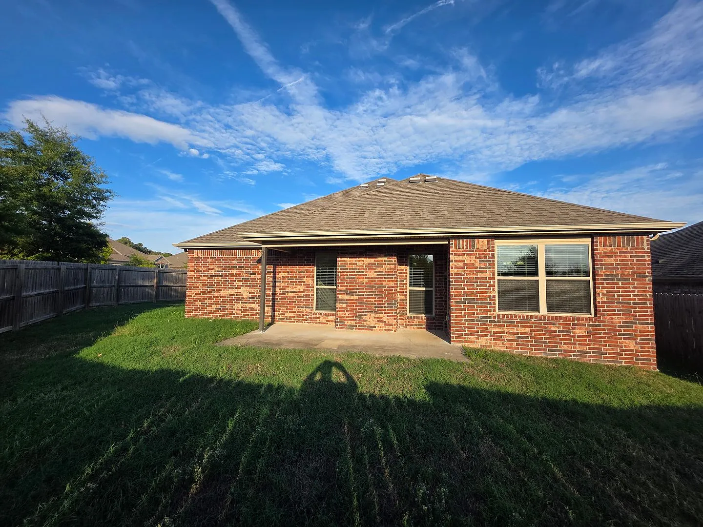 Nice 3 bedroom 2 bath home — Photo 2
