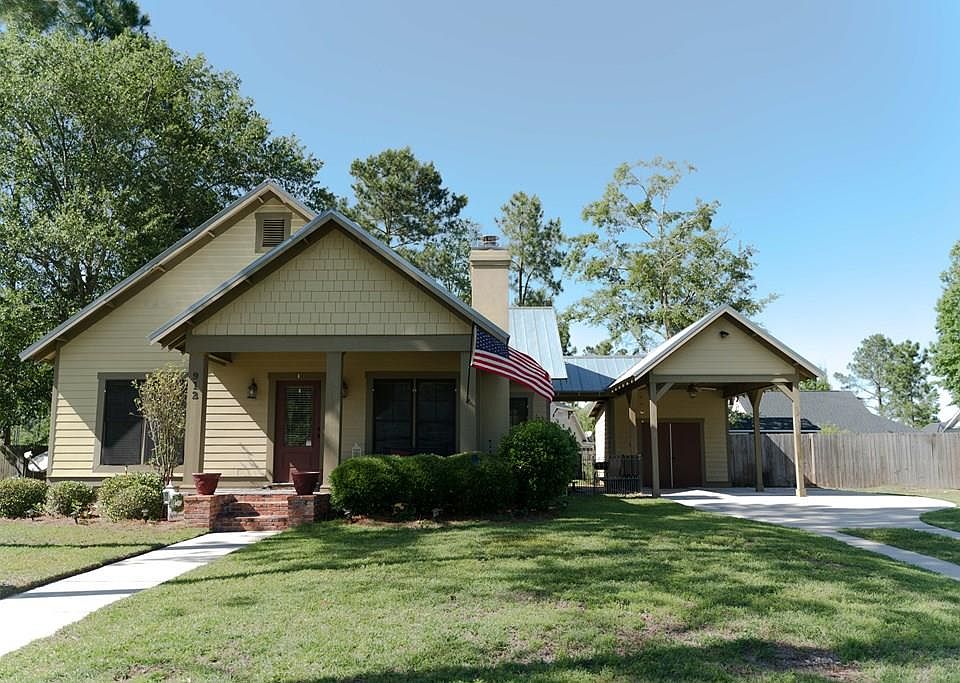 1st image of 912 Sugarberry Dr