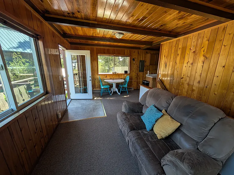 2864 Alyeska Hwy — Photo 10