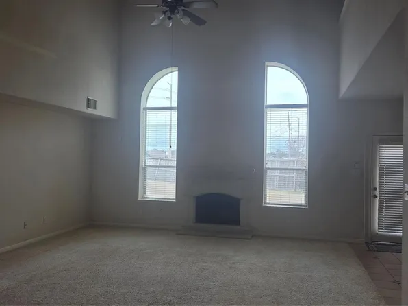 2103 Trinity Manor Ln, Richmond, TX 77469