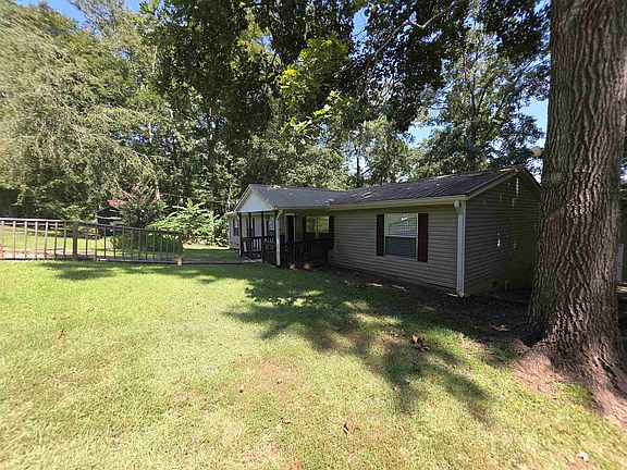 2nd image of 331 Twilight Shores Rd