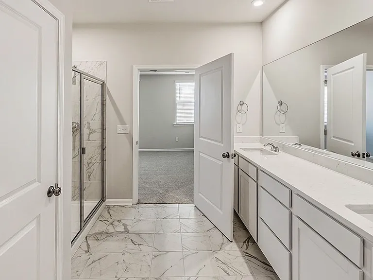 148 Herrick Pl #121 — Photo 33