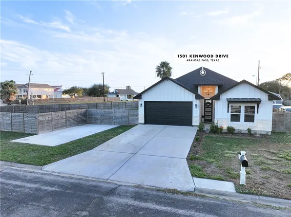 1501 Kenwood Dr, Aransas Pass, TX 78336