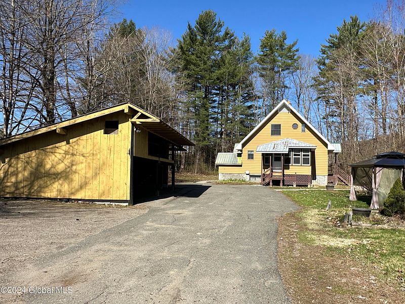 3rd image of 14 Evans Lane