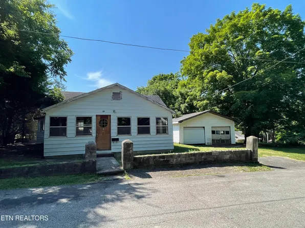 711 Byrd St, Clinton, TN 37716