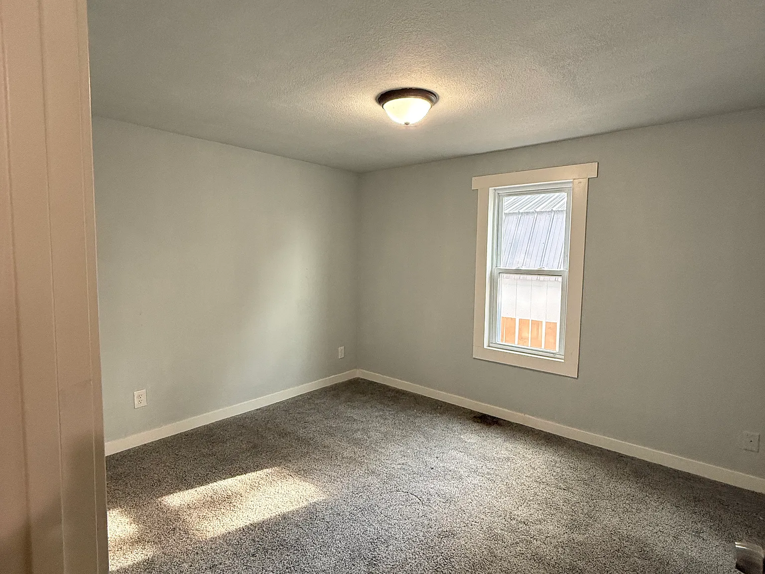 2 bed, 1.5 bath, 950 sqft, $2,180 — Photo 4