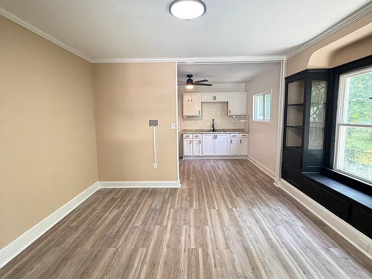 10710 Reno Ave #1 — Photo 9