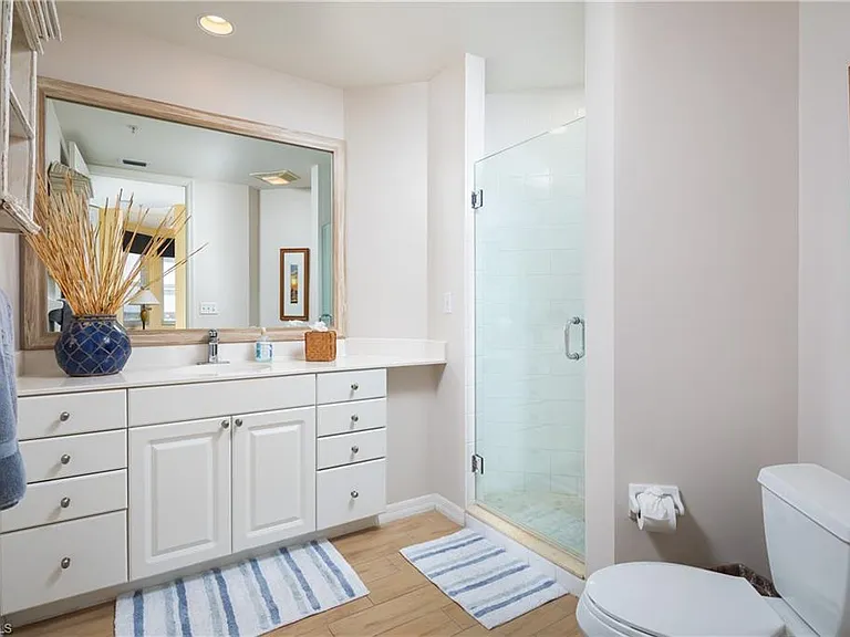 410 Flagship Dr #806 — Photo 18