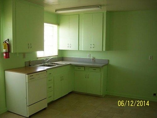 2nd image of 1217 Lake Ave