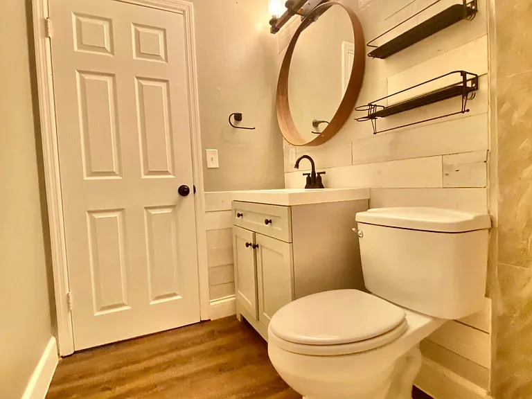 782 Hillview Dr — Photo 18