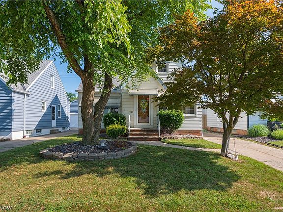 2nd image of 7420 Traymore Ave