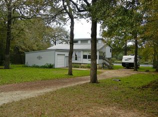 26136 Shore Dr, Hempstead, TX 77445