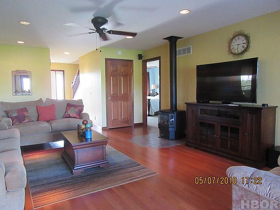 3rd image of 2909 Township Road 142