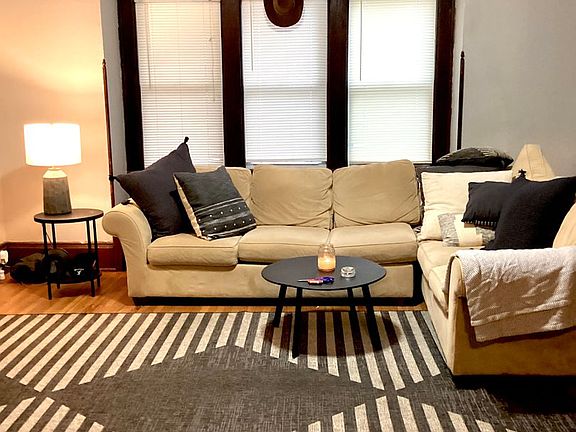 3rd image of 2937 N Cramer St