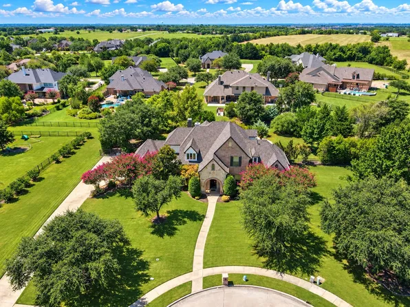 2 Westchester Ct, Heath, TX 75032