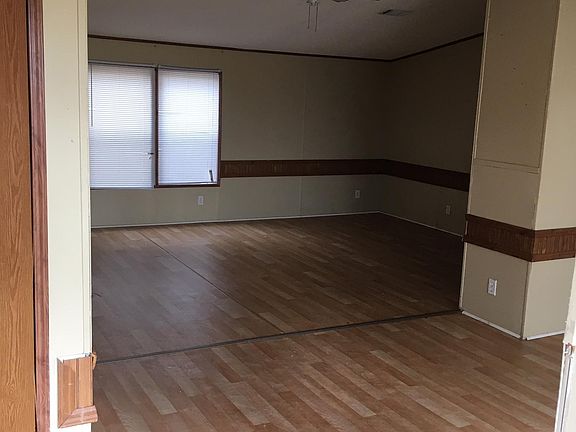 2nd image of 1004 Pleasantdale Cir