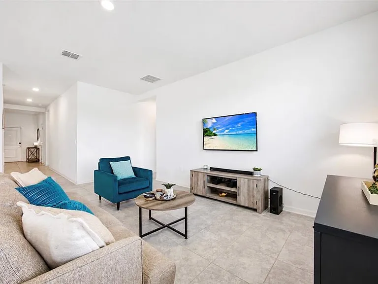 110 Inman Blvd — Photo 10