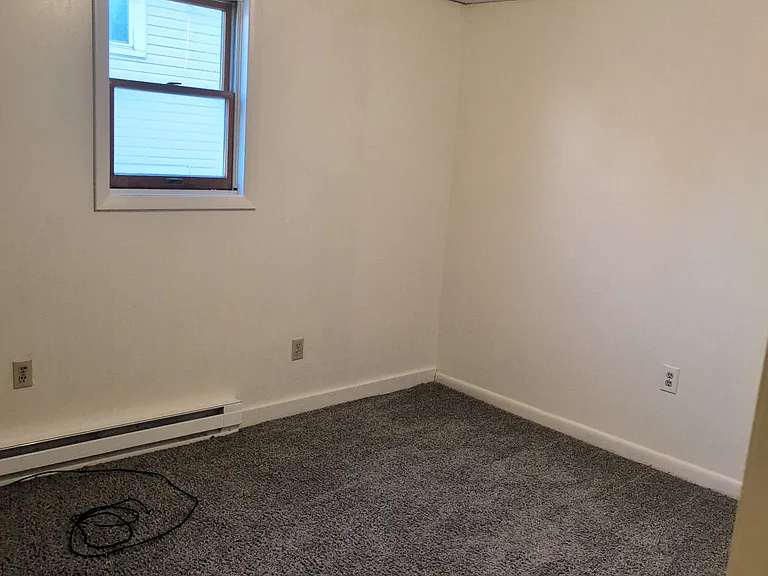 150 Main St #11 — Photo 5