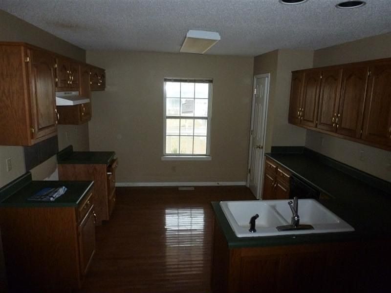 2nd image of 56 Andrew Rd