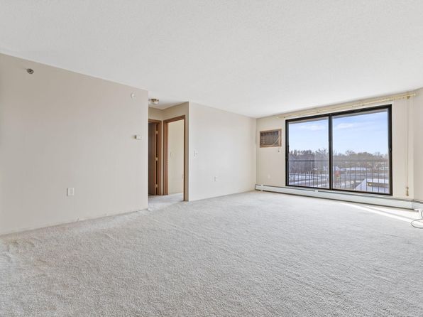 6500 Woodlake Dr APT 312, Richfield, MN 55423