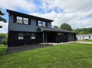 602 Park Dr, Duncansville, PA 16635