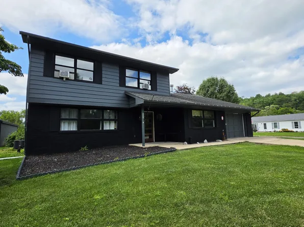 602 Park Dr, Duncansville, PA 16635