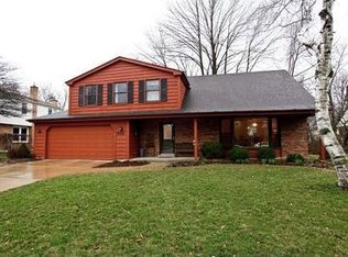 604 Pawnee Ln, Naperville, IL 60563