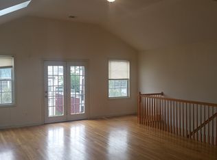 29 Bostwick Ave, Jersey City, NJ 07305