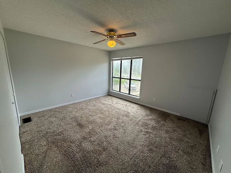 2808 Villa Woods Cir — Photo 15