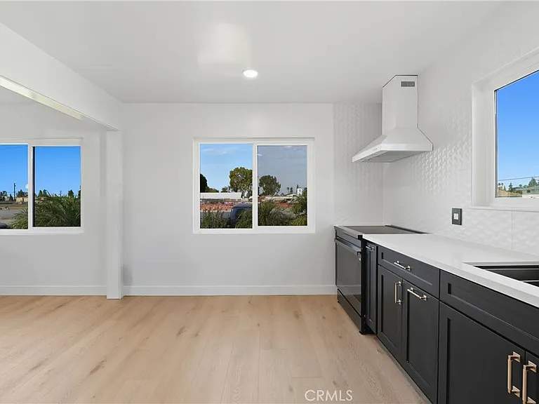 9312 S 6th Ave #9312 — Photo 4