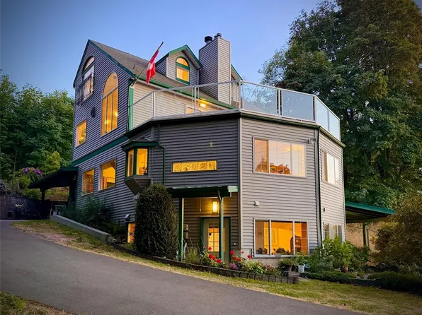 7815 Lantzville Rd, Lantzville, BC V0R 2H0