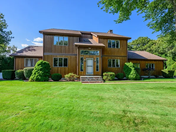 1 Homestead Road Ext, Bourne, MA 02532