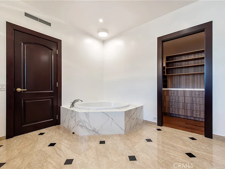 1578 Jade St — Photo 37