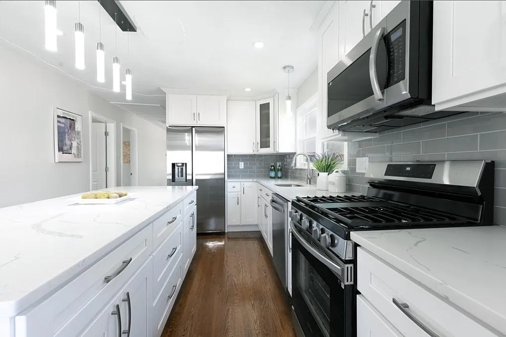 3 bed, 1400 sqft, $3,750 — Photo 4