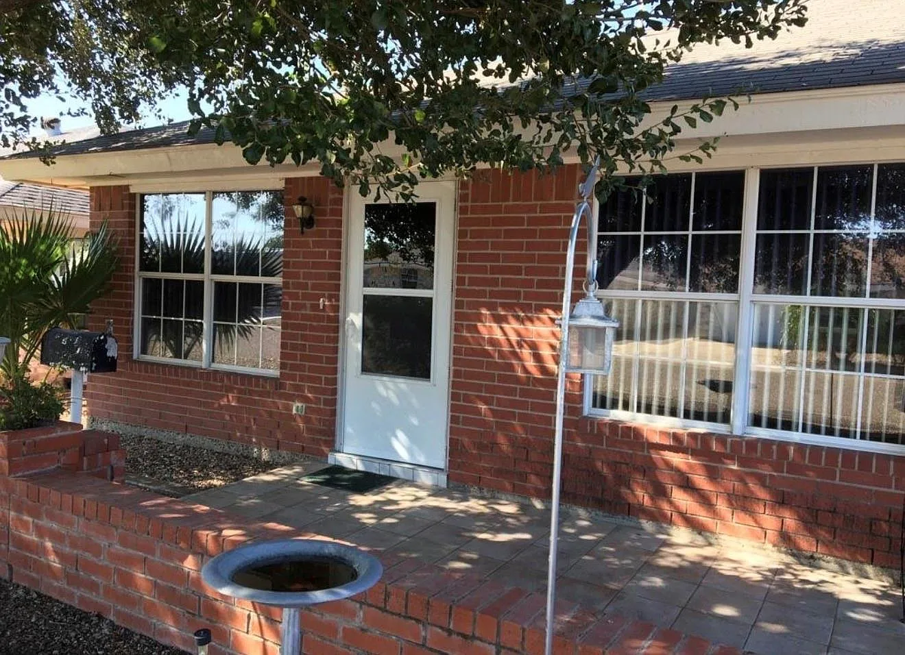 3 bed, 2.0 bath, 1144 sqft, $1,350 — Photo 1