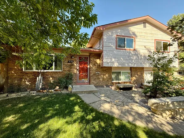 2136 Springfield Ct, Fort Collins, CO 80521
