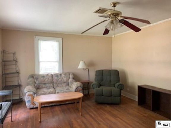 2nd image of 212 Horne Ln