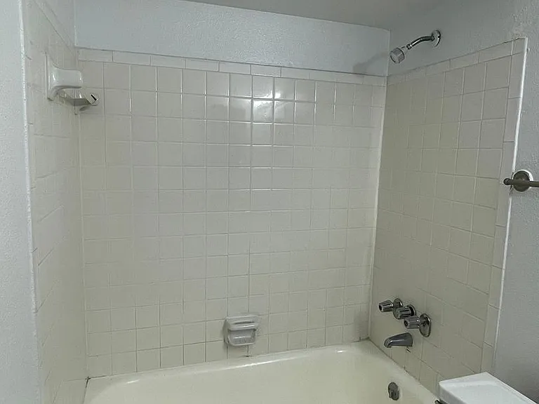 405 Wymore Rd #106 — Photo 5