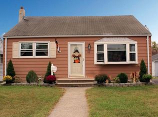 52 Holly St, Port Reading, NJ 07064