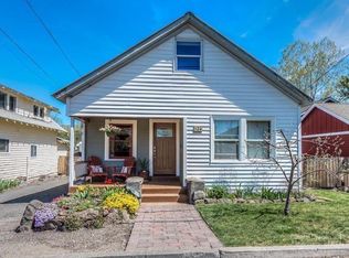 134 NW Adams Pl, Bend, OR 97703