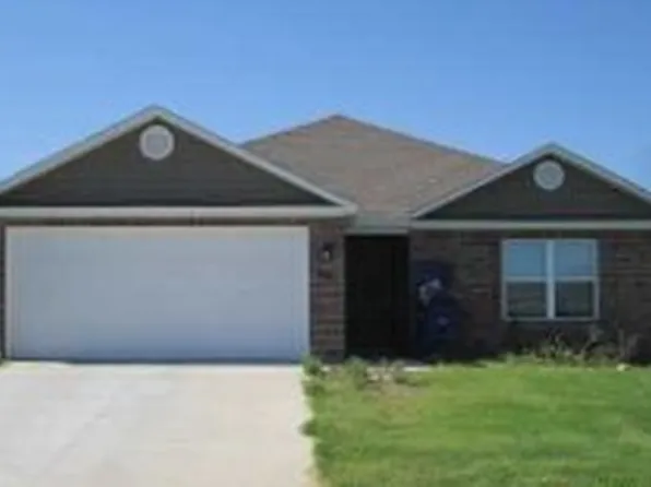 810 W Tanner Dr, Siloam Springs, AR 72761