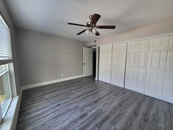 4th image of 7100 San Mateo Blvd #217