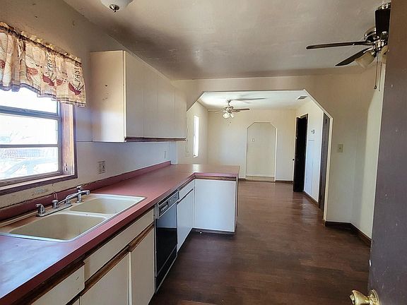 5th image of 868 Curry Rd E #B2