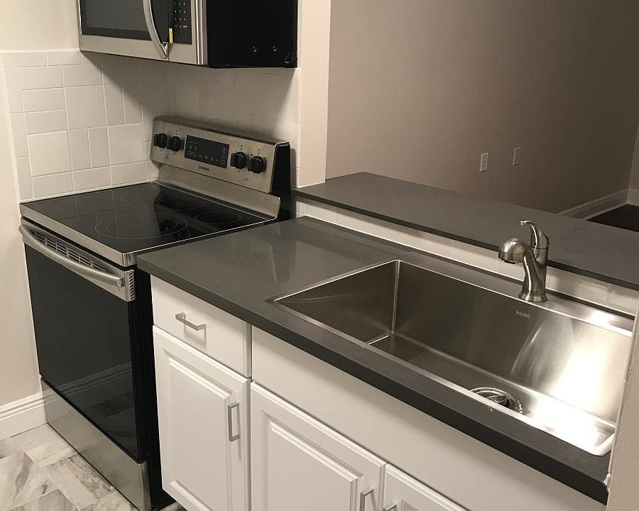 1st image of 2217 Lapeyrouse St APT 23