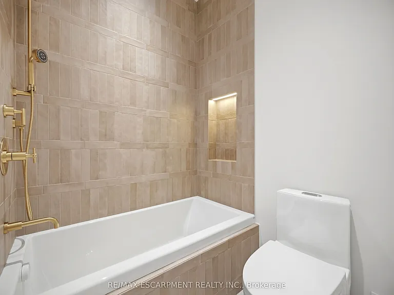 40B Maple Ave N — Photo 37