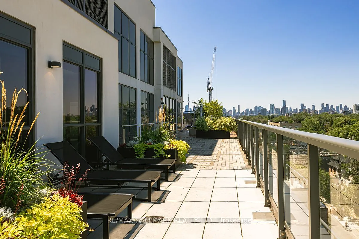 2 bed, $2,540 — Photo 1