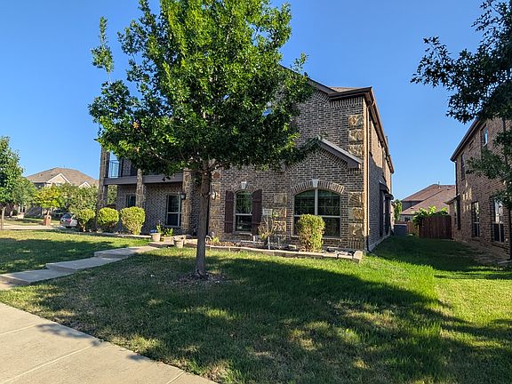 3rd image of 12461 Bridgeport Dr