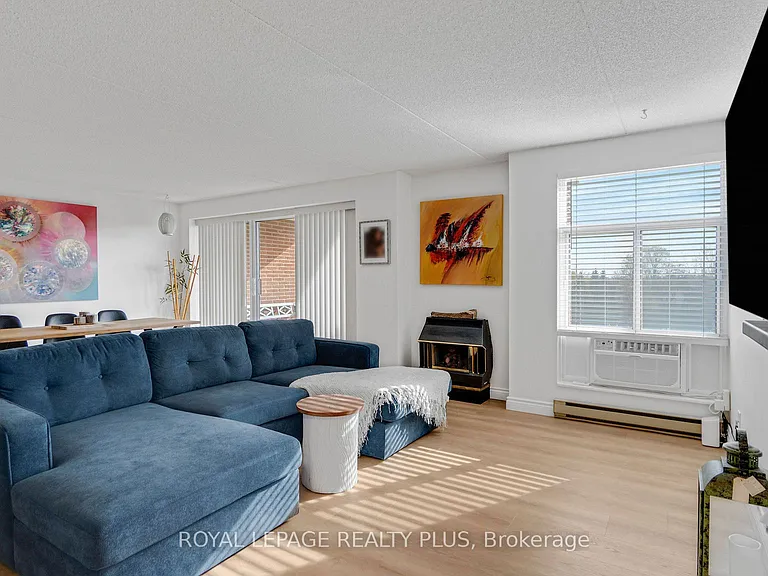 8 Christopher Ct #603 — Photo 13
